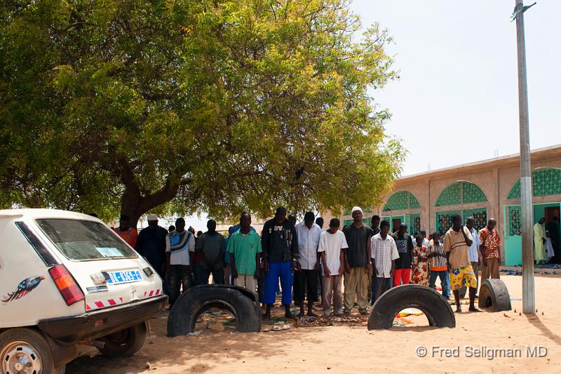 20090529_141252 D3 P1 P1.jpg - People lined up outside mosque in prayer